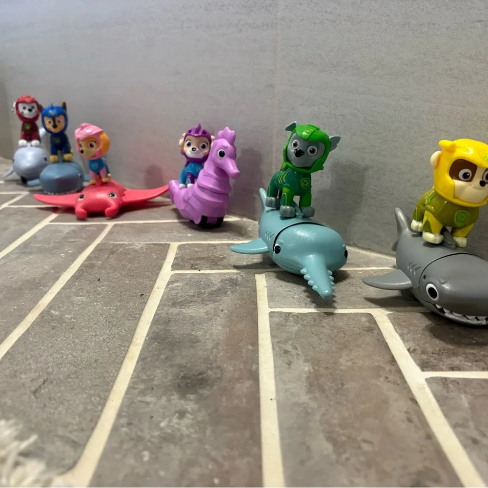 Paw Patrol Aqua Pups coral seahorse complete set